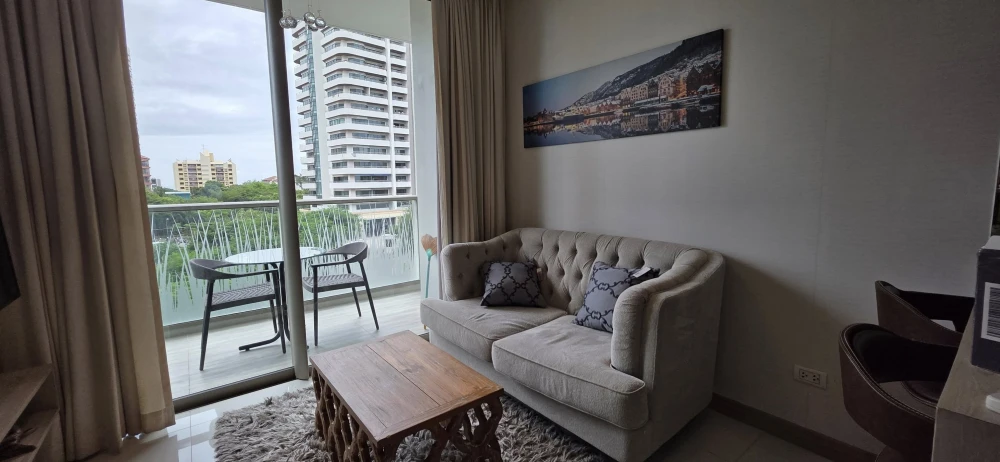 For rent: The Riviera Wongamat, ready to move in, spacious and comfortable room, hurry and reserve now!!!