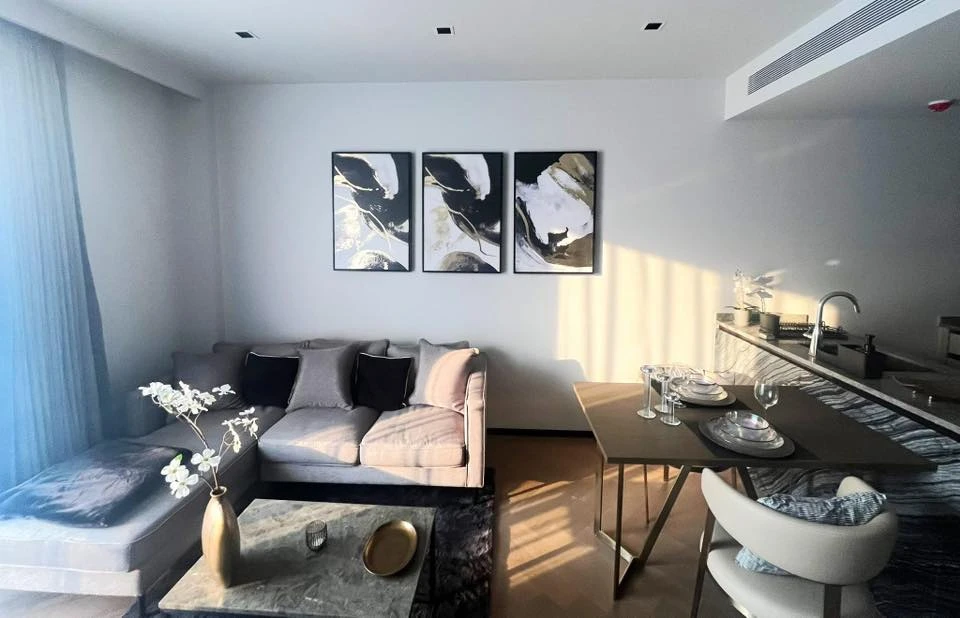 For rent: The Reserve 61 Hideaway, 7th floor, top floor, very spacious room, decorated with quality furniture, first come first served.