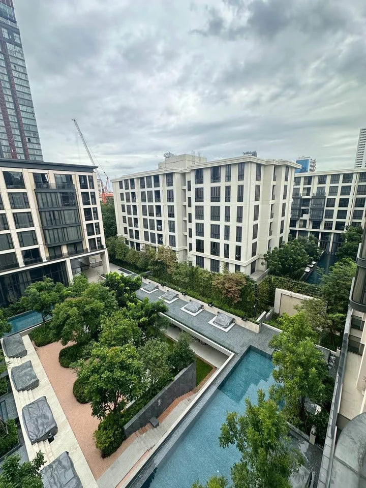For rent!! The Reserve 61 Hideaway, pool view, fully furnished, ready to move in.