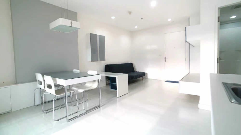 For rent: The Room Ratchada - Ladprao, 2 bedrooms, fully furnished, very livable. Book now! (Quickly!)