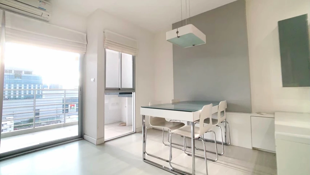 For rent: The Room Ratchada - Ladprao, 2 bedrooms, fully furnished, very livable. Book now! (Quickly!)