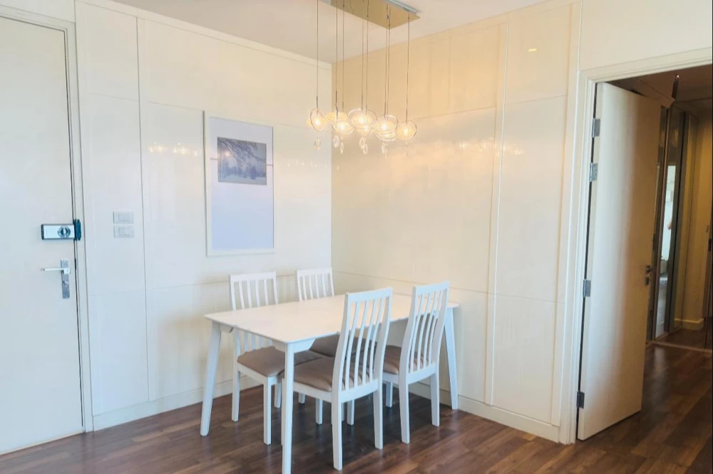 For rent: The Room Sathorn-Taksin, 15th floor, pool view, lots of room space, definitely comfortable, book now before it's gone.