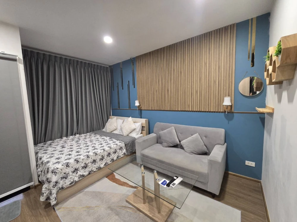 For rent!! The Living Phetkasem 37, beautiful room, fully furnished, ready to move in. Reserve now!!