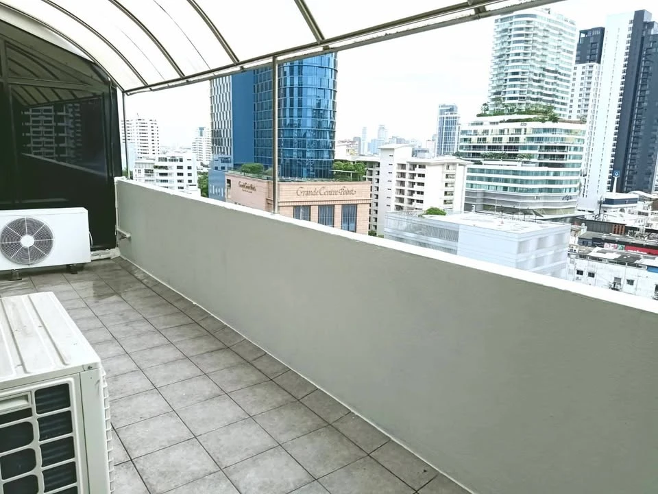For rent: The Waterford Condominium, 2 bedrooms, 2 bathrooms + 1 additional room (can be used as a work room or 3rd bedroom), reserve now!