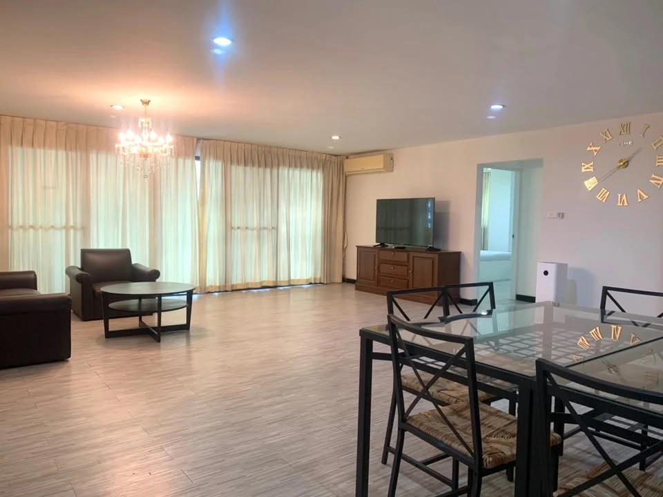For rent!! The Waterford Condominium, 10th floor, 3 bedrooms, fully furnished, ready to move in, hurry up and book now!!