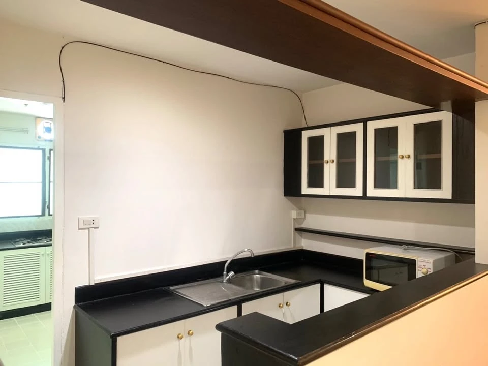 For rent!! The Waterford Condominium, 10th floor, 3 bedrooms, fully furnished, ready to move in, hurry up and book now!!