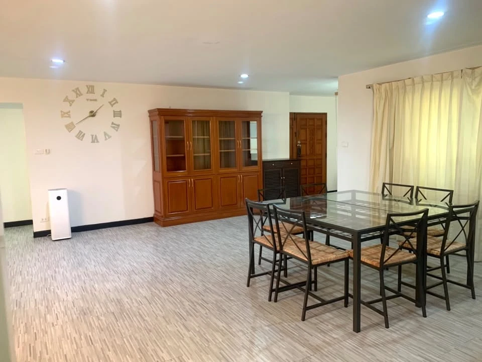 For rent!! The Waterford Condominium, 10th floor, 3 bedrooms, fully furnished, ready to move in, hurry up and book now!!