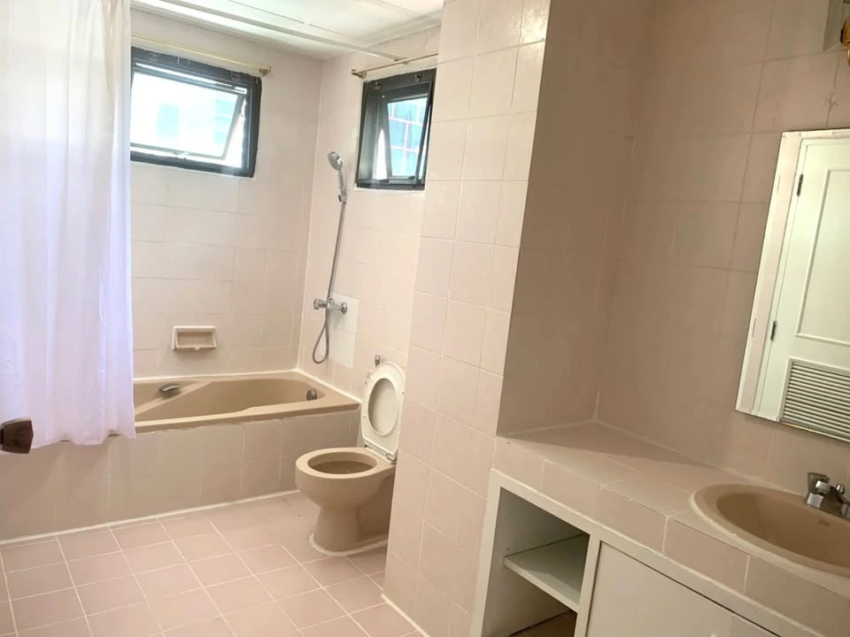 For rent!! The Waterford Condominium, 10th floor, 3 bedrooms, fully furnished, ready to move in, hurry up and book now!!