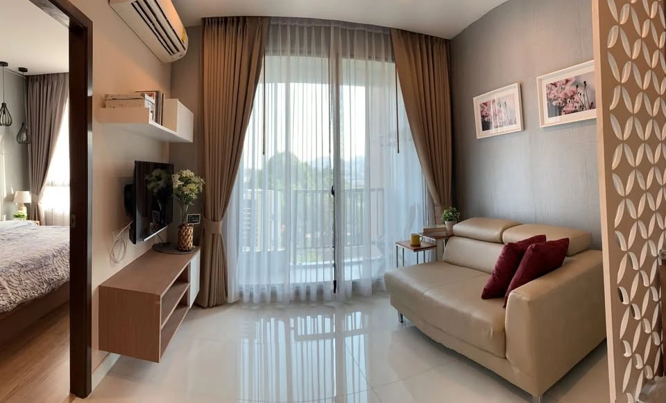 For rent: The Sky Condo Sriracha, 6th floor, swimming pool view, nice atmosphere, nice to live in, fully equipped with facilities, ready to move in
