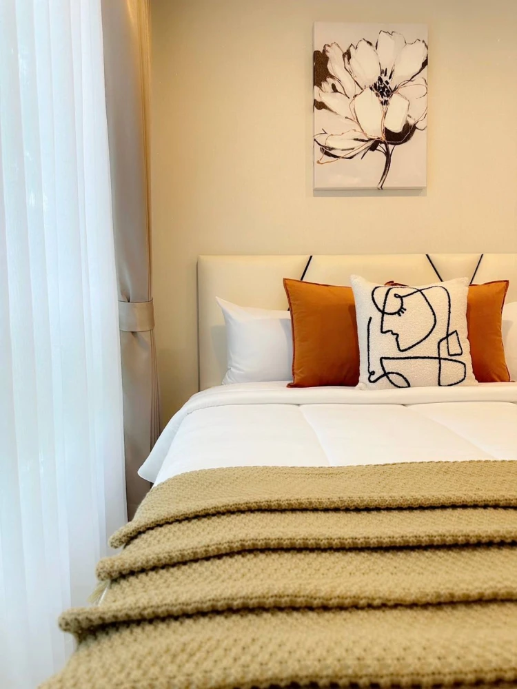 For rent: The Sky Sukhumvit. Fully furnished, beautifully decorated, ready to move in.