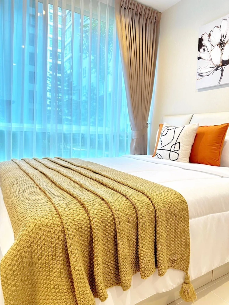 For rent: The Sky Sukhumvit. Fully furnished, beautifully decorated, ready to move in.