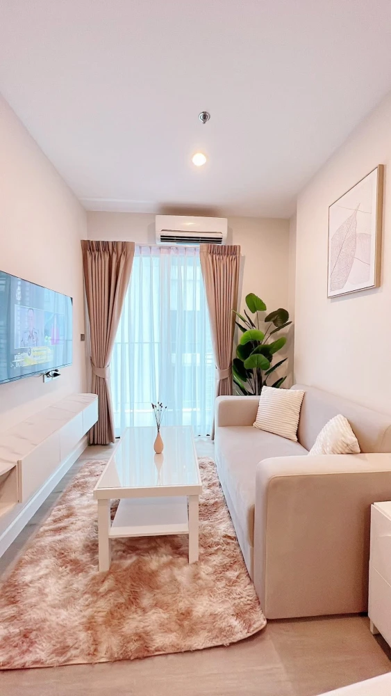 For rent: The Sky Sukhumvit, nice room, high floor, fully furnished, reserve now.