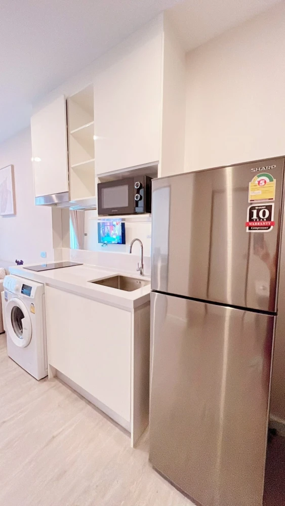 For rent: The Sky Sukhumvit, nice room, high floor, fully furnished, reserve now.