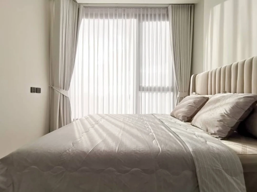 For rent: The Crest Park Residence, spacious and well-proportioned room, beautifully decorated, view of Chatuchak Park, hurry and book before you miss
