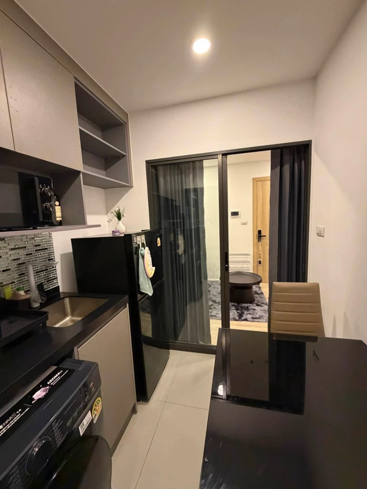 For Rent: The Clev Riverine Chao Phraya-Wongsawang. High-floor unit with a well-partitioned layout. Beautifully decorated and ready to move in.