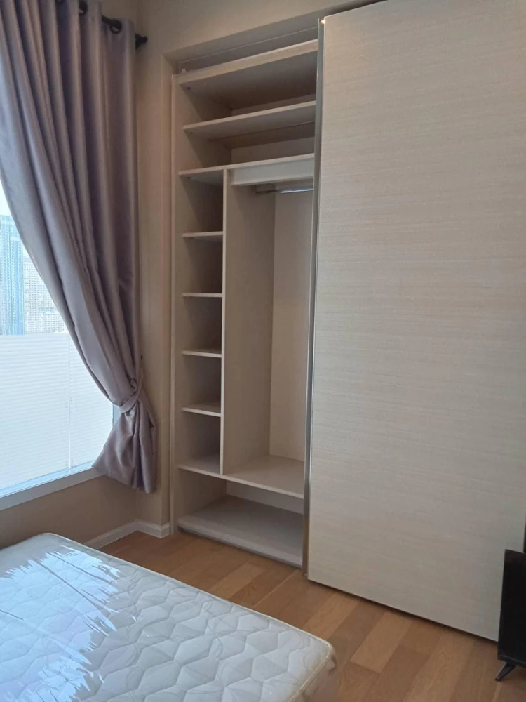 For rent: The Saint Residences, 19th floor, swimming pool view, fully furnished, ready to move in, book now, don't miss out.
