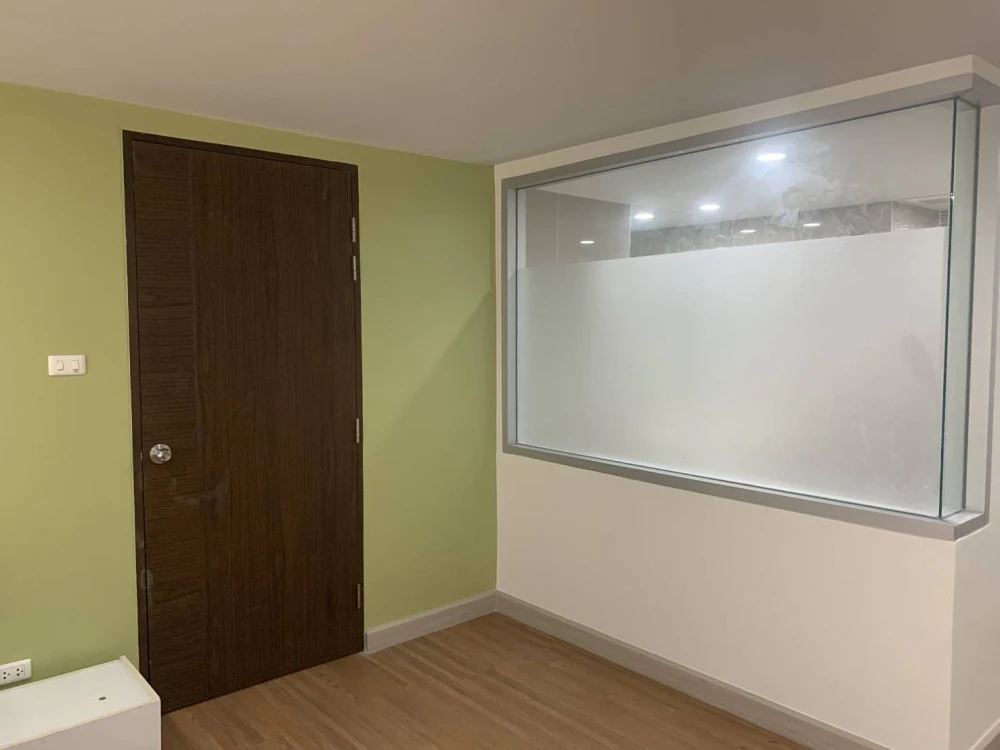 For rent, The Trendy Condominium, beautiful room, full furniture Ready to move in. Don't wait.