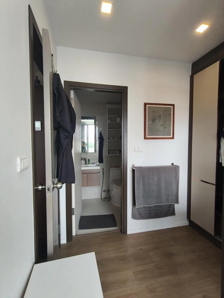 For rent: The Nest Sukhumvit 64, 7th floor, Building A, area 29 sq m., clearly separated rooms, don't miss it.