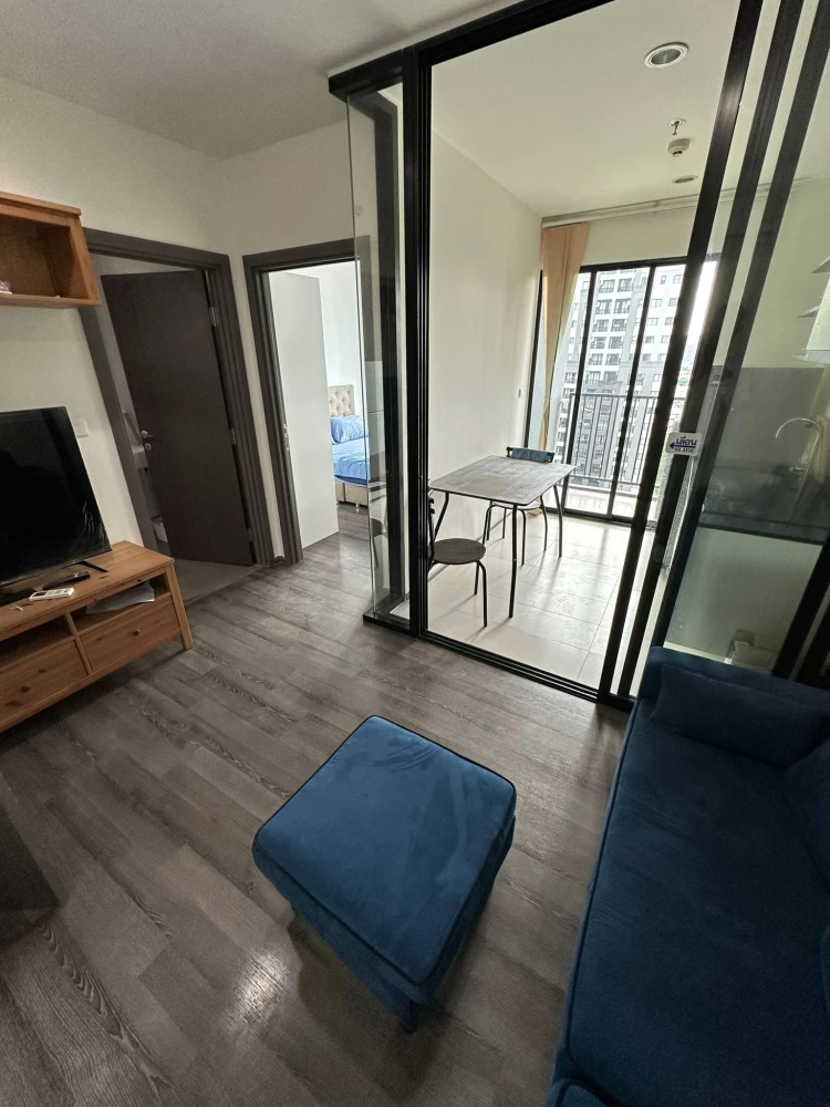 For rent: The Base Park East, nice room, high floor, fully furnished, reserve now+++