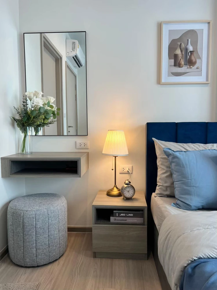 For rent: The Base Phetchaburi - Thonglor, very high floor, 25th floor, fully furnished + electrical appliances, washing machine and dryer included. B