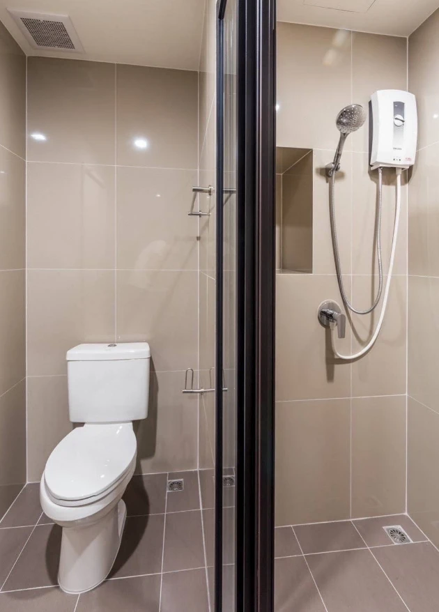 For rent: The Base Phetchaburi-Thonglor, fully furnished, ready to move in, complete with amenities, great price, come reserve now, don't miss out!