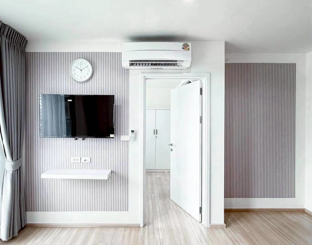 For rent!! The Base Chaengwattana, 6th floor, Building A, swimming pool view, fully furnished, ready to move in! Don't miss out!!