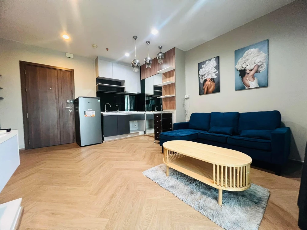 For rent, The Base Chaengwattana, fully furnished, interested, hurry and book now, don't miss out.