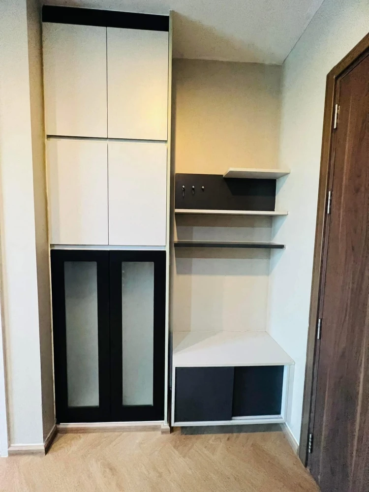 For rent, The Base Chaengwattana, fully furnished, interested, hurry and book now, don't miss out.