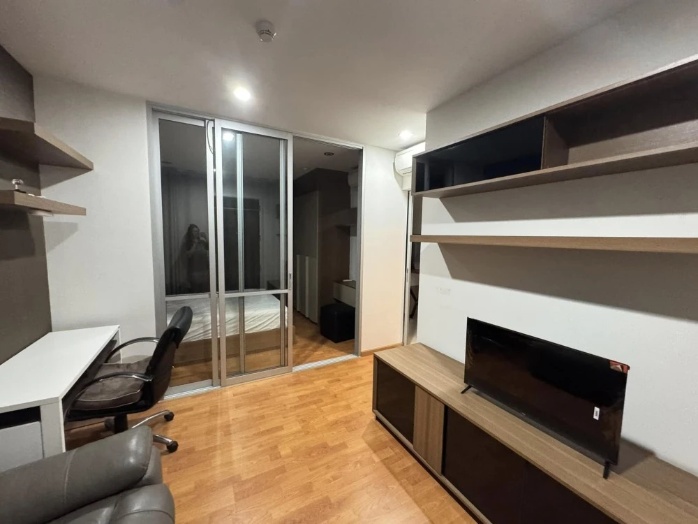 For rent: The President Sathorn-Ratchapruek 2, 15th floor, fully furnished, nice to live in, book now, urgently.