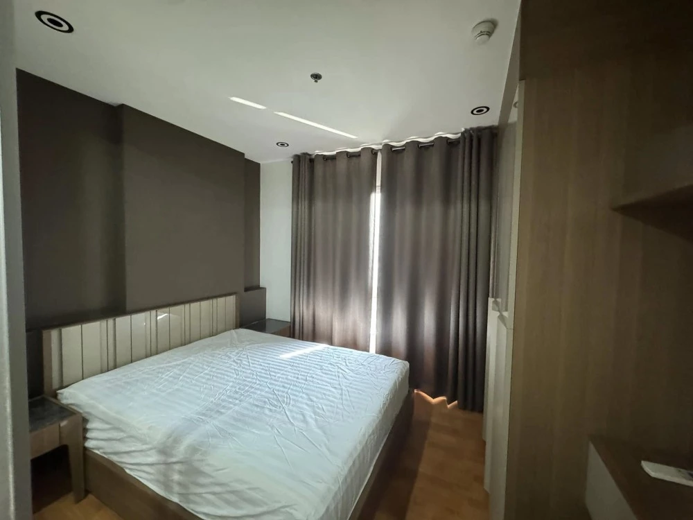 For rent: The President Sathorn-Ratchapruek 2, 15th floor, fully furnished, nice to live in, book now, urgently.