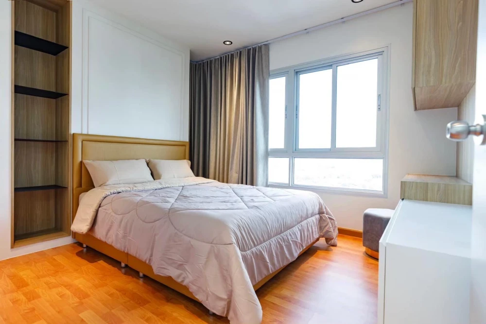 For rent: The President Sathorn-Ratchapruek 3, 2 bedrooms, corner room, no noise, very beautiful view, hurry or you'll miss out.