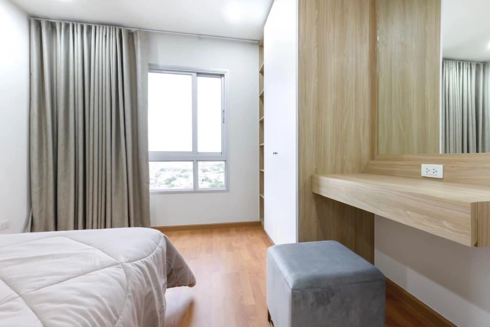For rent: The President Sathorn-Ratchapruek 3, 2 bedrooms, corner room, no noise, very beautiful view, hurry or you'll miss out.