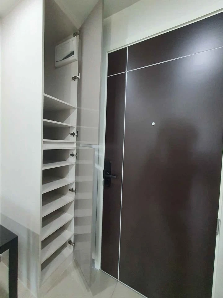 For rent: The President Charan - Yaek Fai Chai Station. The room is on a very high floor with a beautiful city view. Hurry, or you'll miss out!