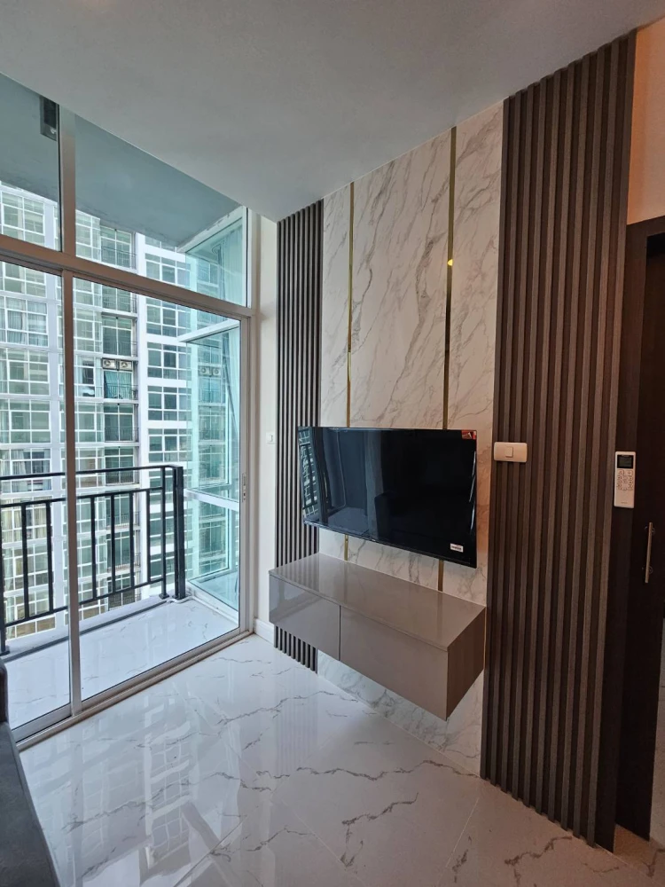 For rent: The Grand Jomtien Pattaya, ready to move in, fully furnished, reserve now.