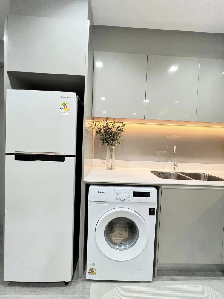 For rent, The Politan Rive, 10th floor, simple room, complete, spacious room, comfortable, exactly as advertised, must reserve now.