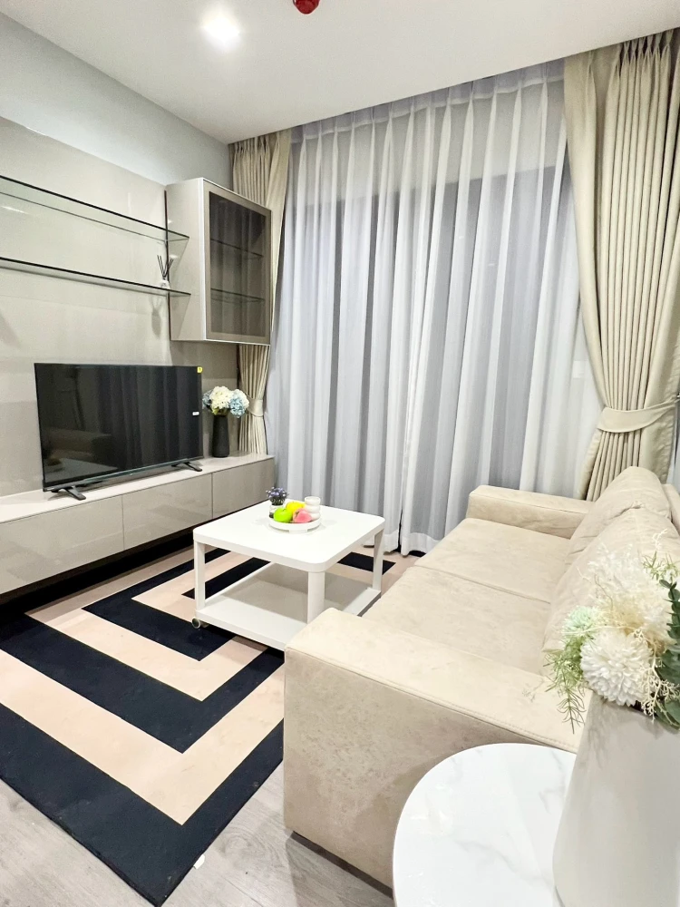 For rent, The Politan Rive, 10th floor, simple room, complete, spacious room, comfortable, exactly as advertised, must reserve now.