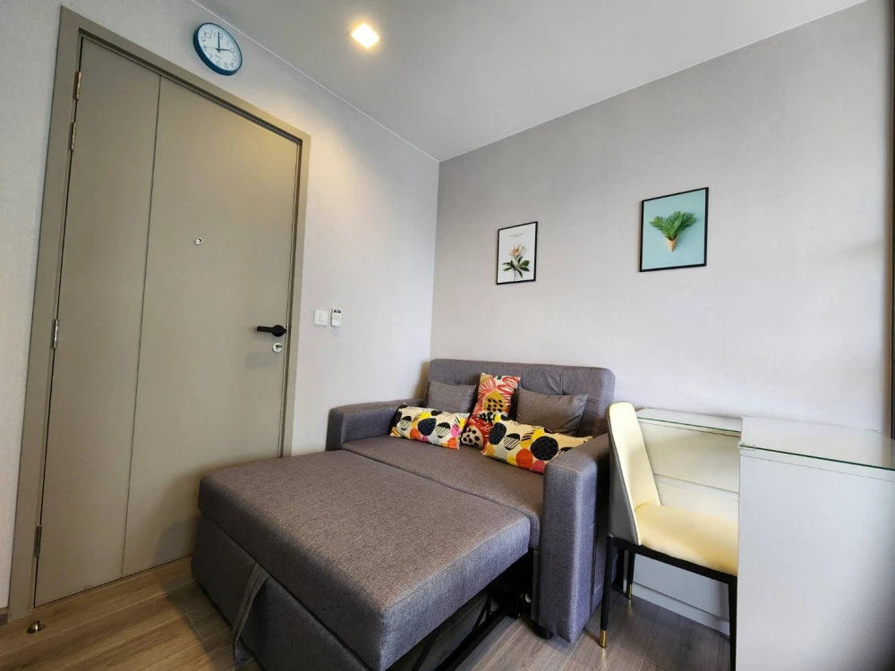 For rent: The Politan Rive, 29th floor, fully furnished, super comfortable bed, hurry and reserve now!