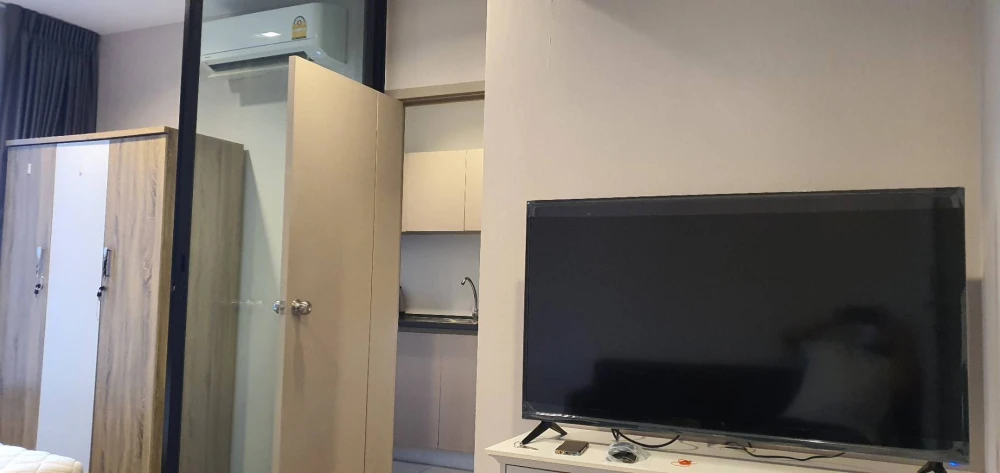 For rent: The Politan Rive, ready to move in, electrical appliances, furniture included, book now, good price, you'll regret it if you miss out!!
