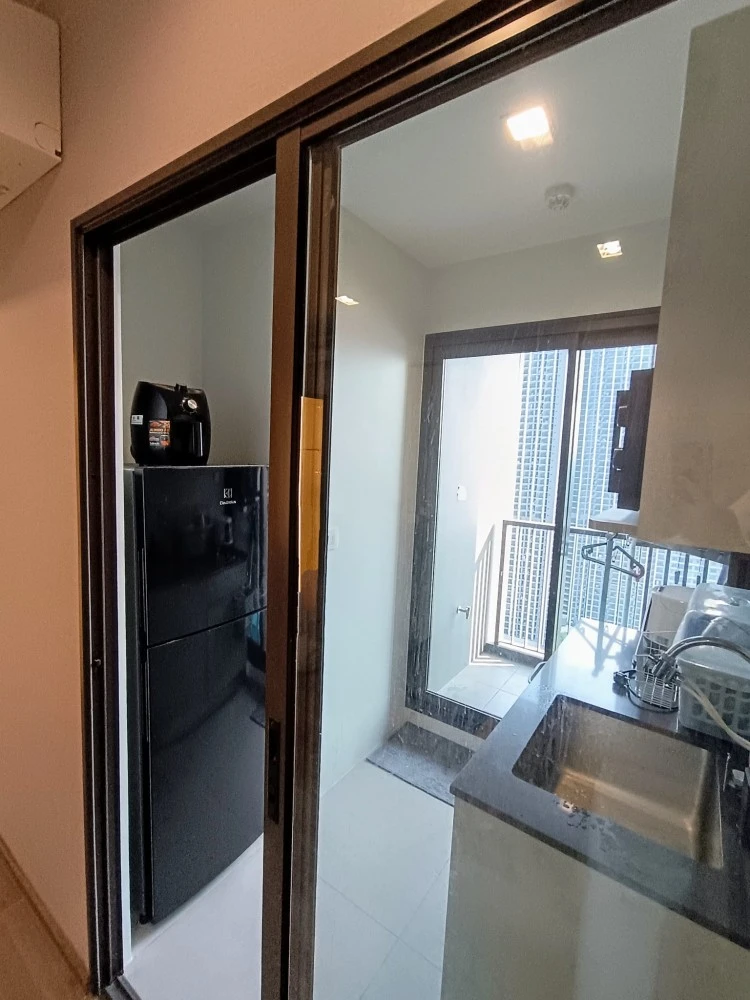 For sale, for rent, The Politan Aqua, spacious room, comfortable, comes with complete decorations, interested, book now.