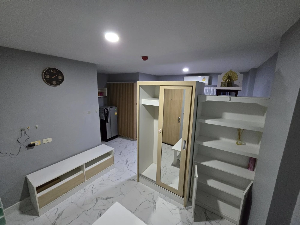 For rent: The Diamond Nawakon-Talat Thai, a nice room, fully furnished, just bring your bag, don't miss it.
