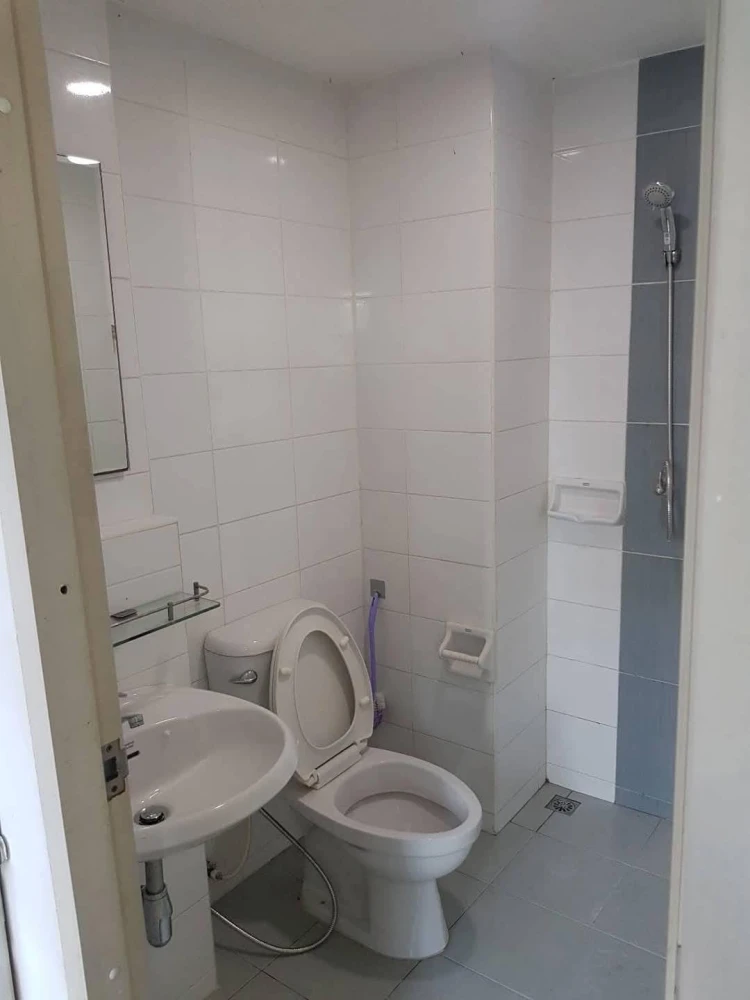 For rent: The Diamond Nawakon-Talat Thai, clean room, nice to live in, good location, fully furnished, book now
