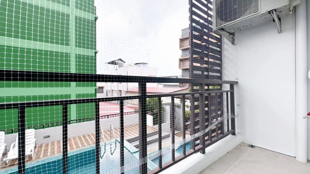 For rent: The Private @ Sutthisan. Spacious and comfortable room with stunning decor. A very desirable place to live! Book now!