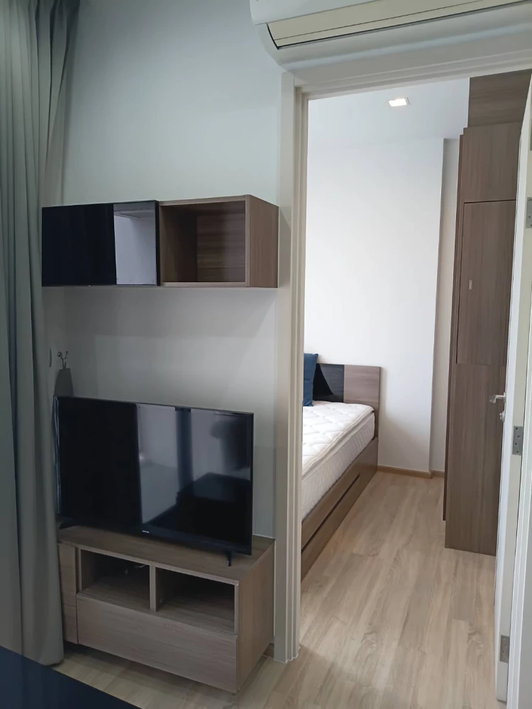 For rent: The Line Phahon-Pradipat, 39th floor, high floor, fully furnished, very livable. Book now!