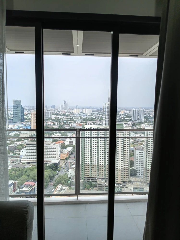 For rent: The Line Phahon-Pradipat, 39th floor, high floor, fully furnished, very livable. Book now!
