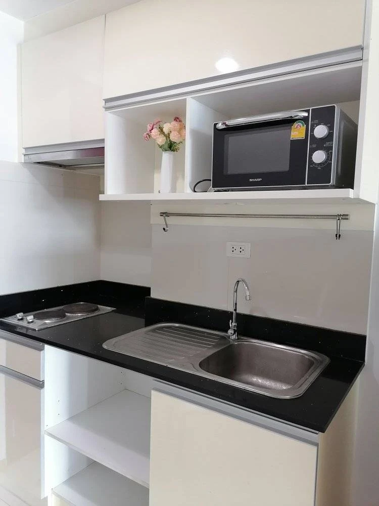 For rent: The Line Phahon Yothin Park, can be made into 2 bedrooms, spacious usable area, 26th floor, very high, hurry and book now.