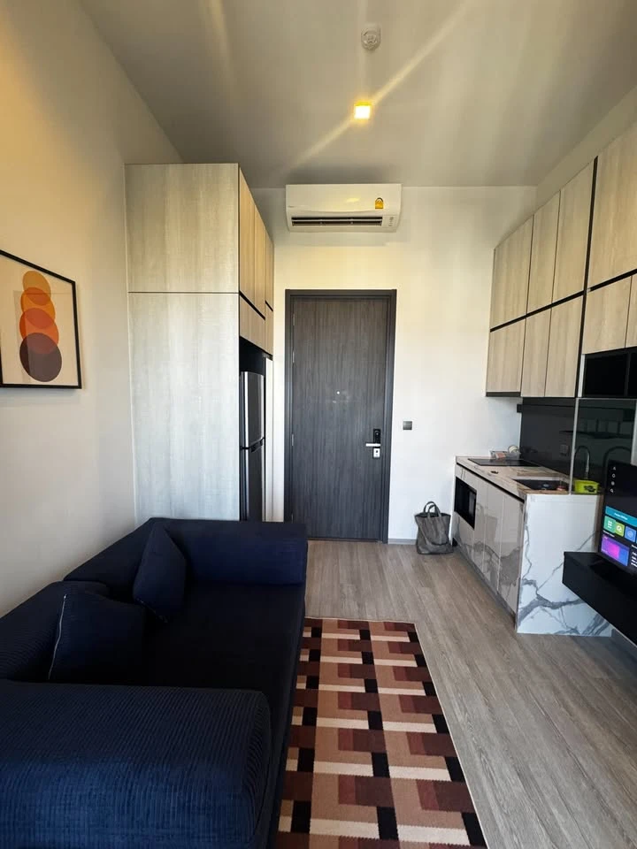 For rent: The Line Sukhumvit 101, beautiful and quiet city view, fully furnished, very attractive.