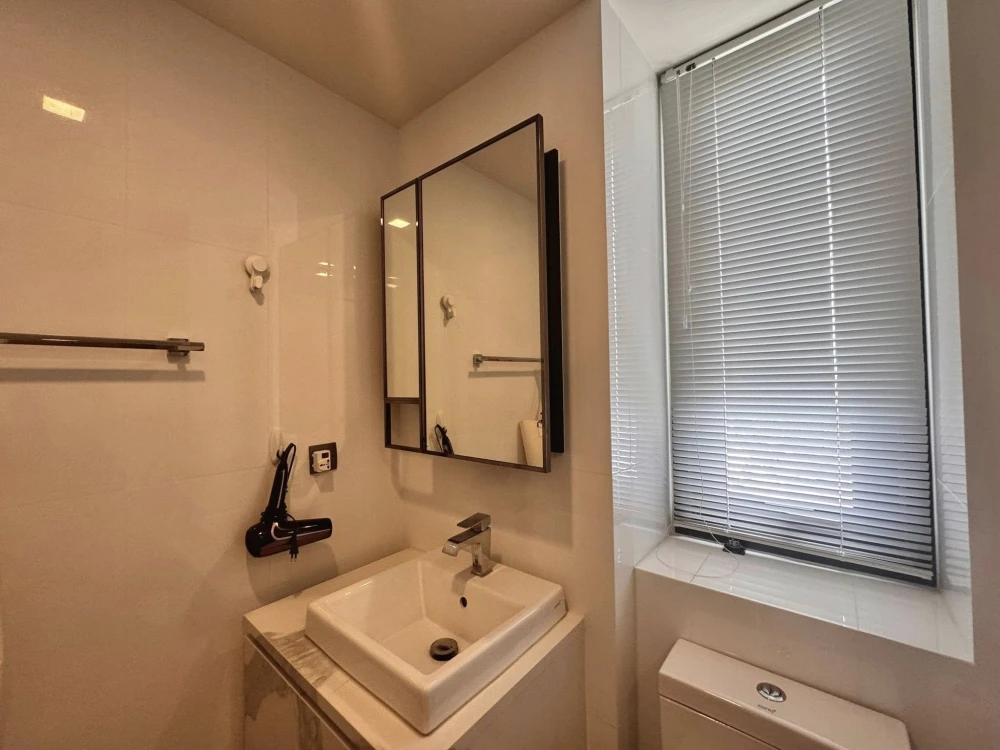 For rent: The Line Sukhumvit 101. Beautiful unit, high floor, high ceiling, corner unit, very private. Book now to secure yours!