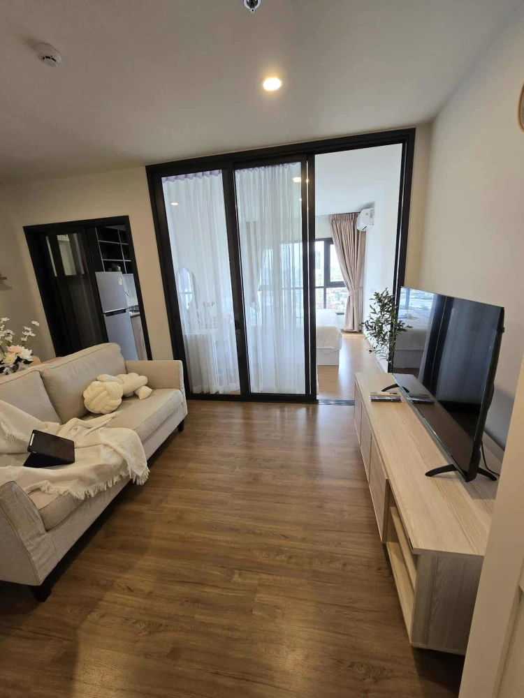 For rent: The Line Vibe, high floor, ready to move in, fully furnished, just bring your bags.