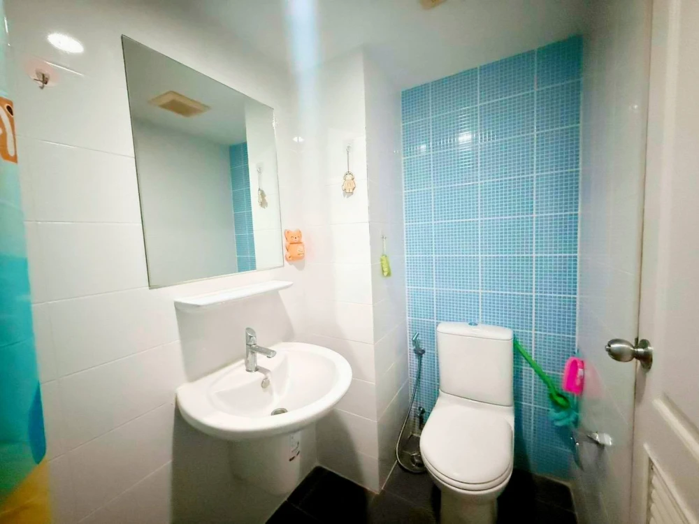 For rent: The Kit Plus Nawamin. Cool and comfortable day and night. Even during the day it's not hot, saving on air conditioning electricity costs. Do