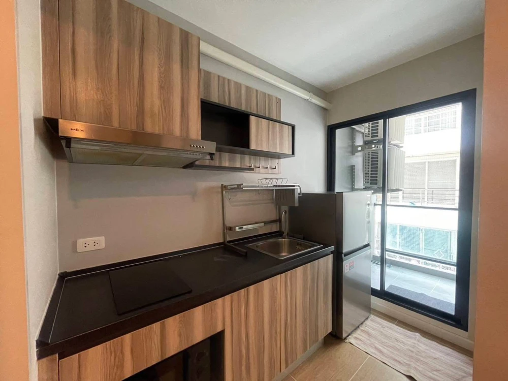 For rent: The Cube Plus Phahon Yothin 56, complete with furniture, decorated in matching sets, complete with electrical appliances